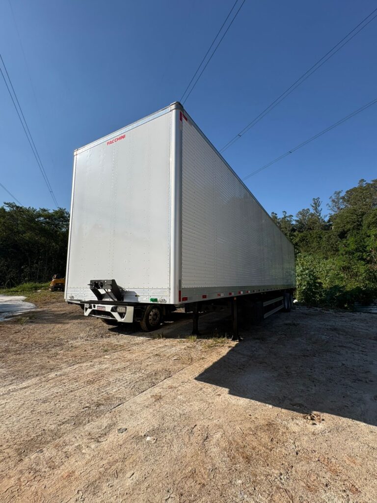 Semi Reboque Fachinni