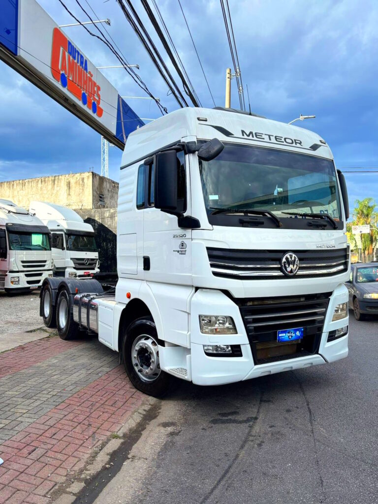 Volkswagen Meteor 29.520 6×2