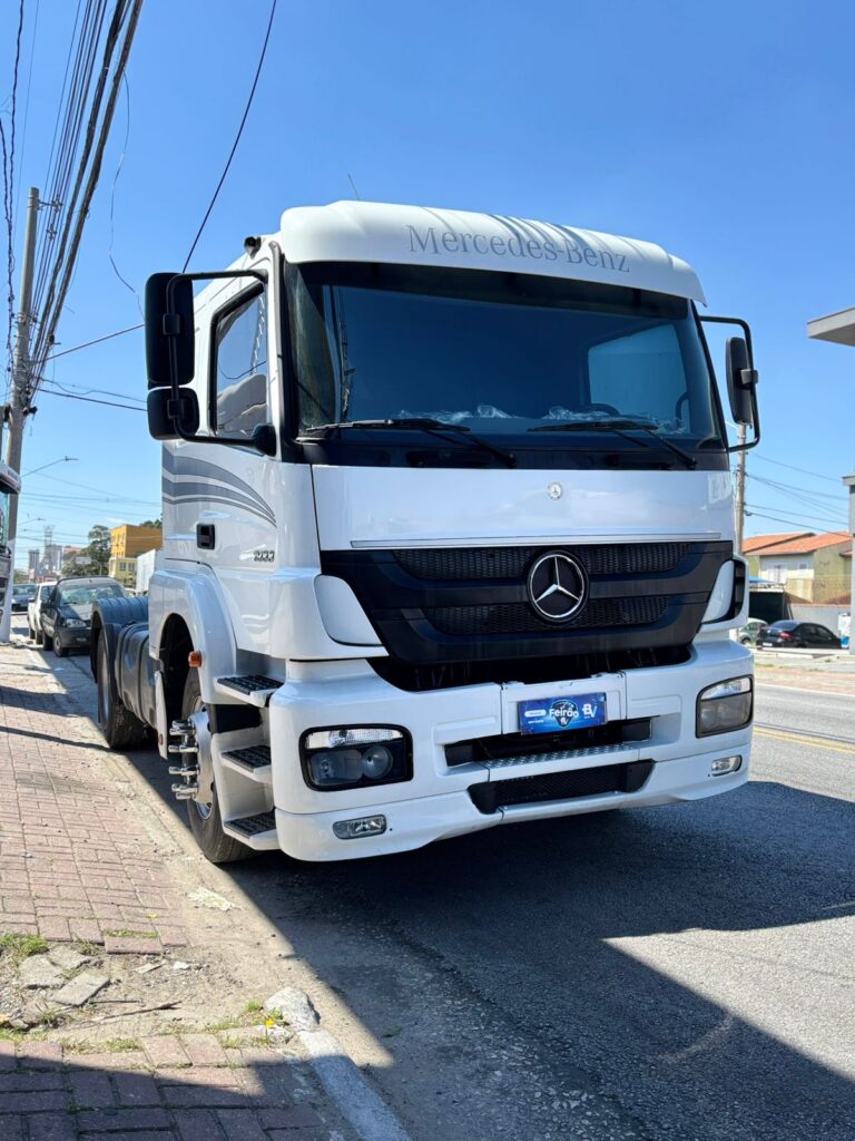 M. Benz Axor 1933 4×2